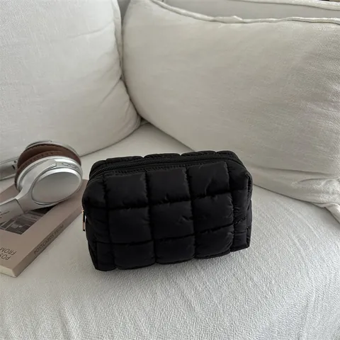 Large Capacity Quilted Puffer Makeup Bag Women Nylon Checkered Padded Toiletry Bag Soft Lightweight Square Travel Cosmetic Storage Pouch Zipper Organizer