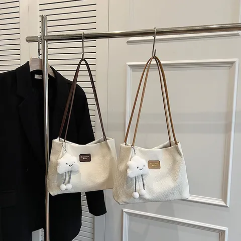Fashion Minimalist Woven Texture Tote Bag Women Large Capacity PU Leather Shoulder Bag With Cloud Pendant Commute Handbag