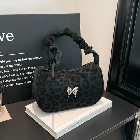 Vintage Leopard Print Underarm Bag For Women With Metal Butterfly Buckle And Scrunchie Handle PU Leather Shoulder Handbag