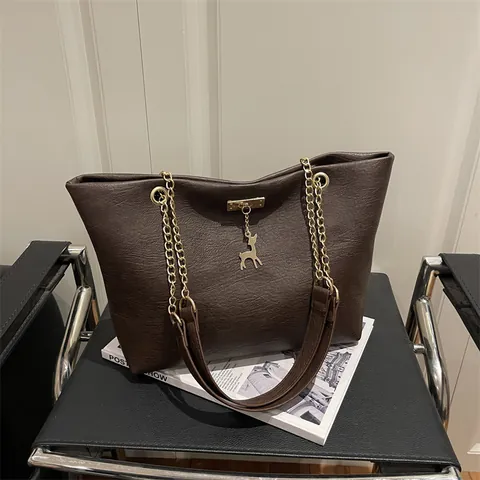 Women's Fashion PU Leather Large Capacity Tote Bag Minimalist Chain Shoulder Bag With Deer Pendant Commuter Work Handbag