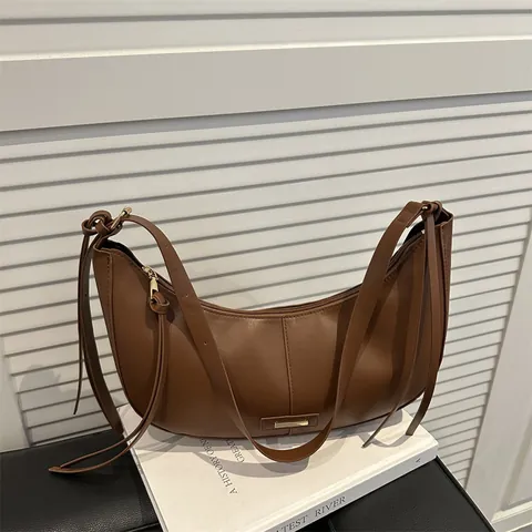 Women Retro Minimalist PU Leather Hobo Bag Elegant Underarm Shoulder Bag With Tassel Metal Decor Solid Color Handbag