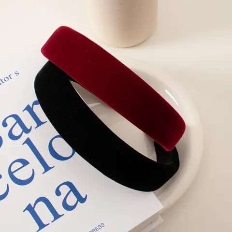 Vintage Velvet Padded Headband For Women Elegant Solid Color Thick Sponge Hair Band Retro Minimalist Hair Hoop Accessories