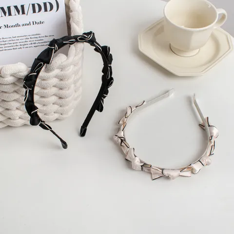 French Vintage Satin Bow Headband For Women Elegant Contrast Stitching Hair Band Minimalist Small Bowknot Hair Accessories