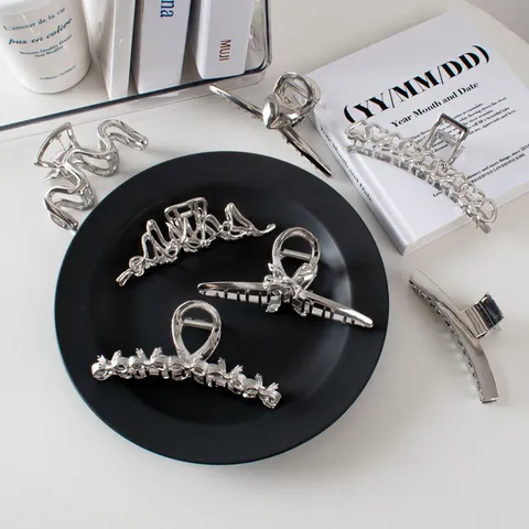 Mode Große Metall Haarklammern Für Damen Elegante Legierung Schmetterling Herz Blume Gold Silber Haarschmuck Für Den Täglichen Büroalltag