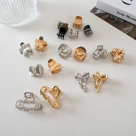 Minimalist Metal Mini Hair Claws Set For Women Alloy Gold Silver Black Small Hair Clips Bow Heart Flower Cat Smiley Face Styling Accessories