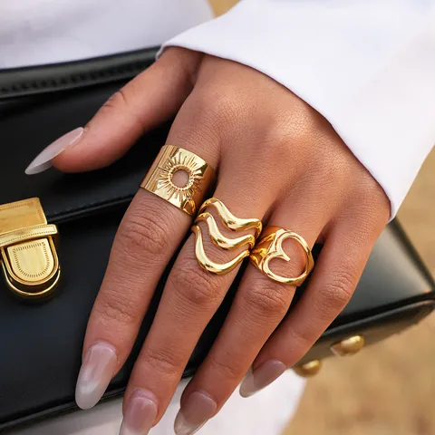 Anillo Abierto de Acero Inoxidable con Corazón y Sol Calados para Mujer Chapado en Oro PVD Joyería de Moda Ajustable Minimalista