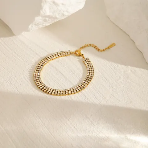 Damen 18K Vergoldet Edelstahl Baguette Zirkon Armband Minimalistisch Luxus Drei Reihen Strass Tennis Kette Handschmuck