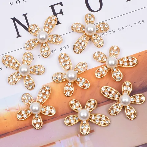 Legering Holle Vijfbladerige Bloem Charm Met Imitatieparel Strass Voor Haaraccessoires Tas Kleding Sieraden Maken Elegant Vintage Decor