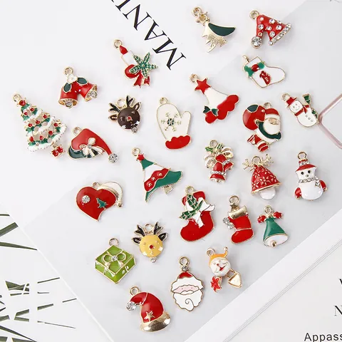 Kerstserie Legering Emaille Charms Hangers Met Strass Voor DIY Sieraden Maken Armband Oorbel Kerstman Boom Sneeuwpop Rendier Feestelijk Decor