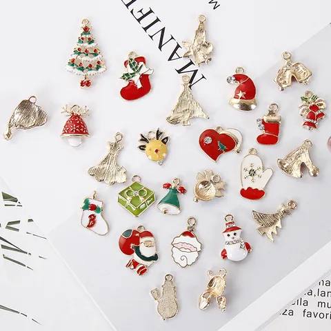 Kerstserie Legering Emaille Charms Hangers Met Strass Voor DIY Sieraden Maken Armband Oorbel Kerstman Boom Sneeuwpop Rendier Feestelijk Decor