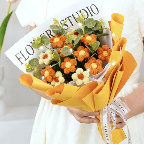 Handgehäkelter Blumenstrauß Mit LED Knitted Sonnenblume Rose Tulpe Gänseblümchen Künstliche Blumen Für Geburtstag Valentinstag Geschenk