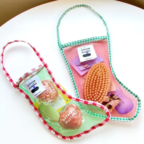 Creative Christmas Sock Shaped Mesh Storage Bag With Gingham Trim Hanging Gift Bag For Bathroom Home Holiday Decoration