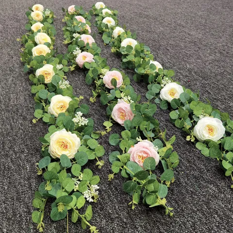 Guirlande de Roses Artificielles Eucalyptus Vigne de Fleurs Plante Suspendue Pour Arche de Mariage Maison Jardin Mur Fête Décoration Florale