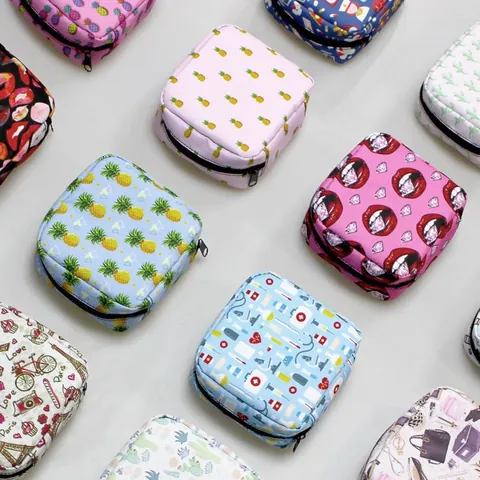 Polyester Sanitary Napkin Storage Bag For Women Square Menstrual Pad Pouch With Zipper Floral Pattern Travel Period Bag