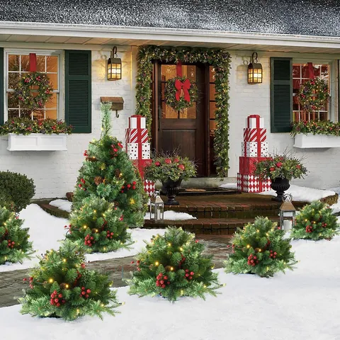 Künstliche Weihnachtsbaum-Stecker Mit Beflockten Schneenadeln Rote Beeren Tannenzapfen LED-Leuchten Für Garten Und Hof Deko