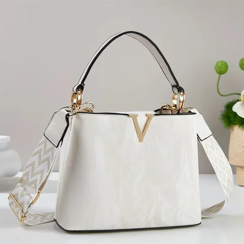 Women Fashion PU Leather Tote Bag With V Metal Logo Wrinkled Texture Wide Shoulder Strap Handbag Shoulder Crossbody Bag