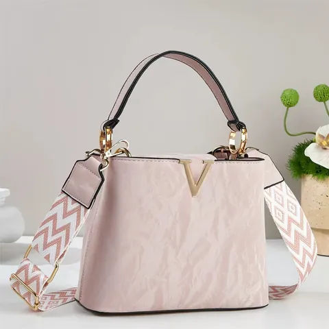 Women Fashion PU Leather Tote Bag With V Metal Logo Wrinkled Texture Wide Shoulder Strap Handbag Shoulder Crossbody Bag