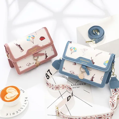 Women Vintage Travel Print Crossbody Bag PU Leather Square Shoulder Bag With Wide Fabric Strap Metal Ring Decor Small Satchel