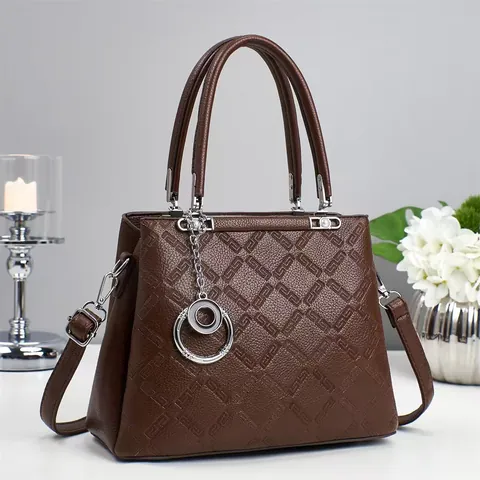 Borsa da Donna con Goffratura a Quadri in Pelle PU Grande Capacità Borsa a Tracolla Con Ciondolo ad Anello d'Argento Minimalista