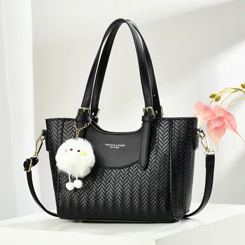 Borsa a Mano da Donna in Pelle PU con Trama Intrecciata Grande Capacità Tote Spalla Tracolla con Pendente a Palla di Pelo