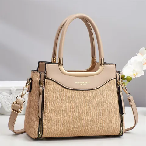 Sac à Main Femme en Cuir PU Tissé Patchwork Urbain Minimaliste Grande Capacité Sac à Bandoulière avec Accessoires Dorés