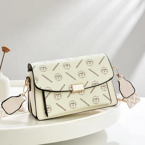 Women Vintage Letter Print PU Leather Shoulder Bag Retro Commuter Crossbody Bag Wide Geometric Pattern Strap Gold Buckle