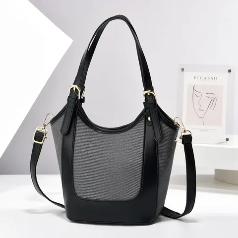 Sac Seau pour Femme à la Mode en Cuir PU et Tissage Couleur Bloc Couture Grande Capacité Sac à Bandoulière Tendance Main Casual Avec Matériel Doré