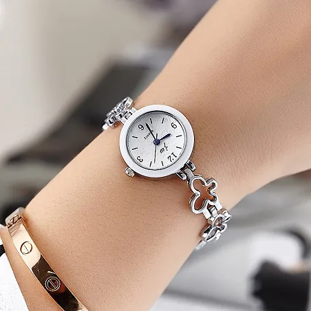 Women Fashion Quartz Watch With Butterfly Hollow Bracelet Elegant Analog Wristwatch For Lady Casual Luxury Jewelry Watch Gift