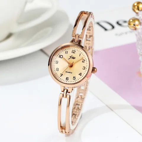 Women Vintage Quartz Watch Rose Gold Alloy Bracelet Strap Waterproof Fashion Jewelry Watch Elegant Arabic Numerals Wristwatch