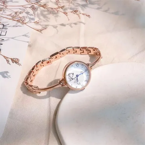 Fashion Women Quartz Watch Small Round Dial With Cute Whale Heart Pattern Elegant Thin Metal Strap Ladies Casual Wristwatch
