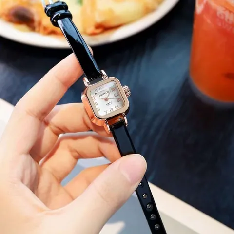 Damen Vintage Quadratische Quarzuhr Roségold Legierung Gehäuse PU Leder Armband Minimalistische Elegante Armbanduhr Für Frauen Geschenk