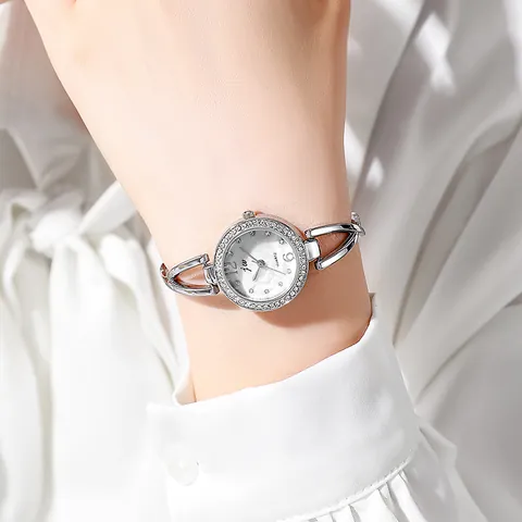 Luxus Damen Quarzuhr Legierung Strassbesetzte Armreif Elegant Minimalistisch Armbanduhr Geschenk Für Damen Modisch