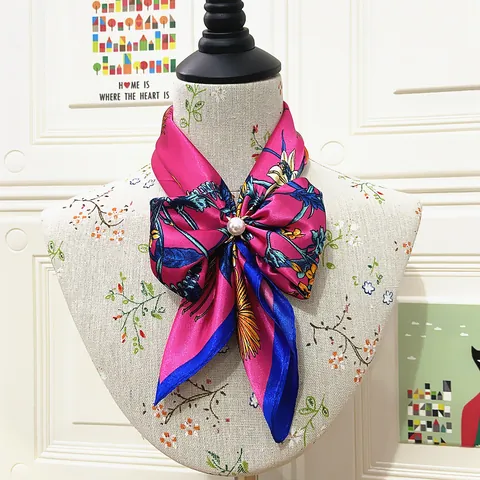 Women's Fashion Floral Bird Printed Satin Square Scarf Small Neck Foulard Professional Elegant 60cm Satin Handkerchief