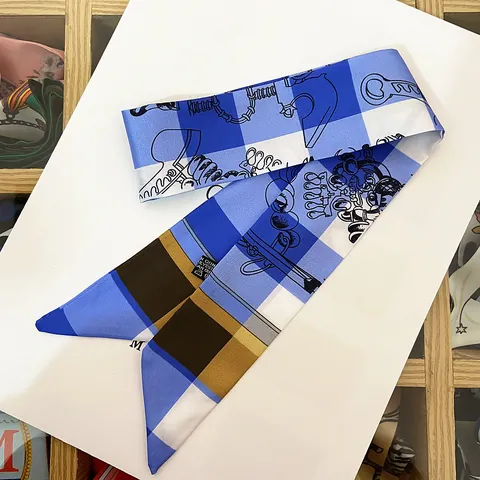 Women Vintage Geometric Floral Print Satin Silk Look Thin Scarf Twilly For Bag Handle Hair Tie Wrist Neck Ribbon Scarf