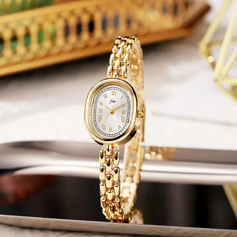 Orologio da Donna di Lusso a Bracciale Ovale Numeri Romani Vintage Cassa in Lega Orologio al Quarzo Elegante Gioiello da Polso