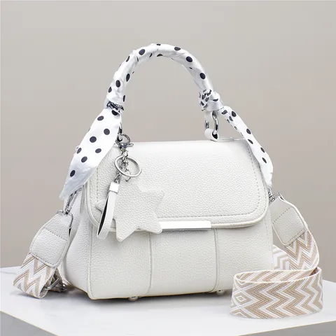 Damen Mode Litschitextur PU Leder Umhängetasche Mit Satin-Schal Griff Sternanhänger Breite Riemen Crossbody Tasche Handtasche