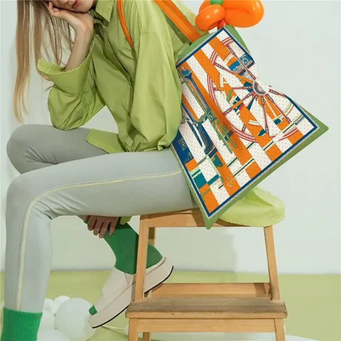 Women Canvas Tote Bag Retro Carriage Wheel Print Handbag Artistic Equestrian Pattern Shoulder Bag Daily Commuting Bag