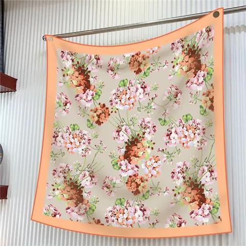 Elegantes Satin-Quadrat-Halstuch Mit Geranien-Blumendruck Für Damen Sonnenschutz Halstuch Dekorative Wandbehang Schal Zubehör