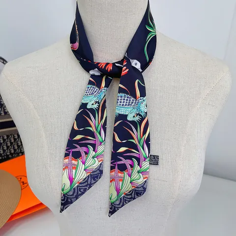 Sciarpa Twilly in Satin da Donna con Motivo Animale Elefante Coccodrillo Stampa Piante Tropicali Nastro per Manico di Borsa