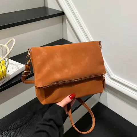 Borsa a Tracolla Minimalista da Donna in Pelle Sintetica Scamosciata Vintage a Busta Con Cerniera Dorata