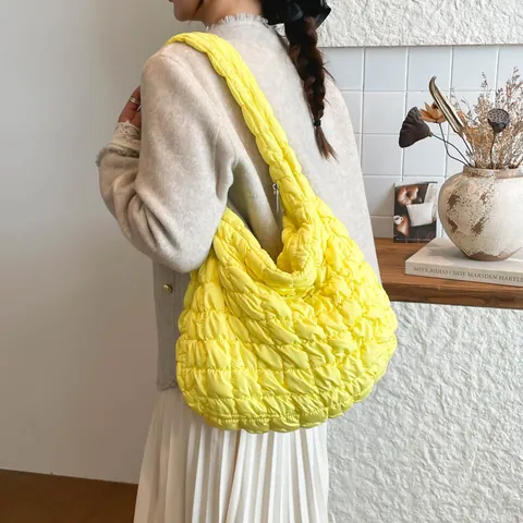 Bolso de Nube Acolchado Estilo Coreano para Mujer Gran Capacidad Plisado de Burbujas Bolso de Hombro Casual de Nylon Bolso de Axila