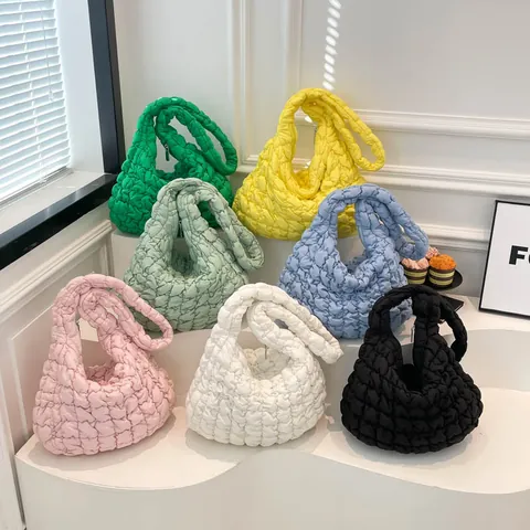 Fashion Women Quilted Cloud Shoulder Bag Large Capacity Bubble Pleated Tote Handbag Puffy Padded Underarm Bag Daily Travel