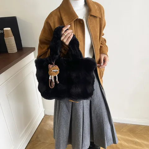 Sac Fourre-tout en Peluche Fausse Fourrure de Lapin Texture Bulle Sac à Main Doux Avec Pendentif Animal de Dessin Animé Automne Hiver Femme