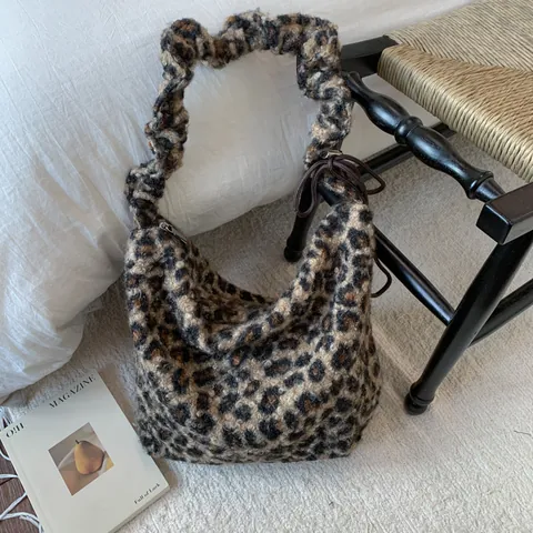 Women Retro Plaid Leopard Print Woolen Fabric Shoulder Bag Large Capacity Ruffled Strap Underarm Tote Bag With Pendant
