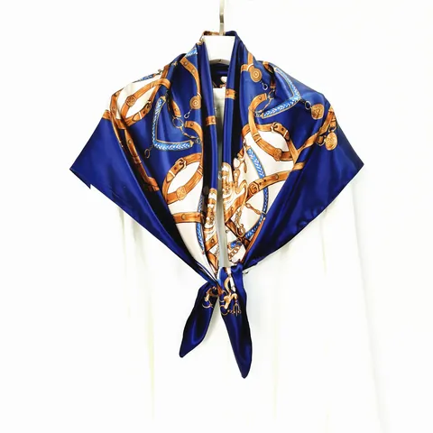 Carré de Soie Satin Imprimé Chaîne de Carrosse Équestre Vintage pour Femme Foulard Élégant Style Français Écharpe de Mode Châle Enveloppant