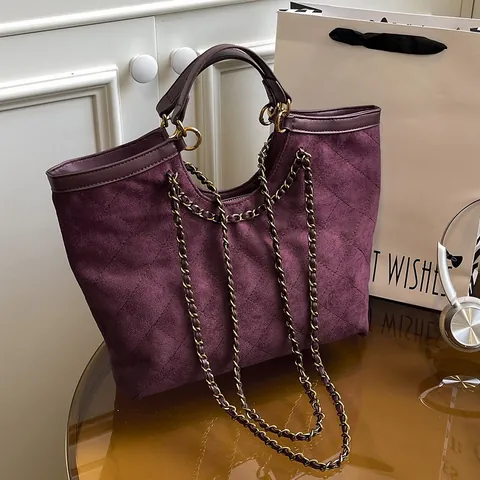Sac Cabas Matelassé Rhomboïde pour Femmes Grande Capacité Polyester Sac à Bandoulière Avec Chaîne Rétro Portable Bureau Quotidien