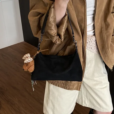 Retro Women Suede Shoulder Bag Large Capacity Underarm Bag Minimalist PU Leather Hobo Bag Plush Puppy Pendant Commuting