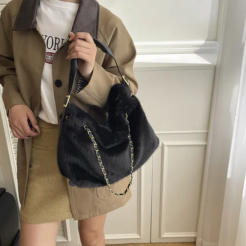Damen Kunstpelz Schultertasche Mit Goldener Kette Plüsch Umhängetasche Mode Hobo Tote Handtasche Für Herbst Winter Reisen Täglich