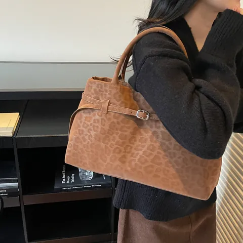 Women Leopard Print Tote Bag PU Leather Vintage Casual Handbag With Metal Buckle Belt Decoration For Daily Commuting Office