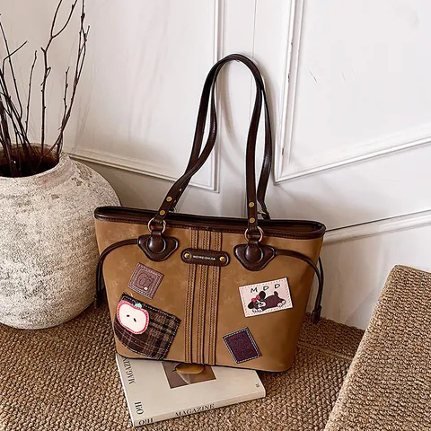 Damen Retro Matt PU Leder Große Kapazität Tragetasche Cartoon Patches Apfel Hund Stickerei Schultertasche Für Alltag Pendeln